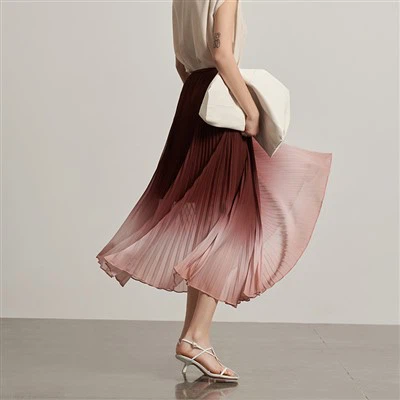 กระโปรงผ้าไหม